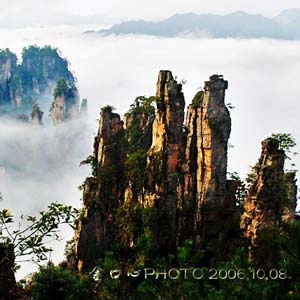 休閑自駕L線：張家界、袁家界、天子山、寶峰湖、猛洞河漂流、芙蓉鎮(zhèn)三晚四日游